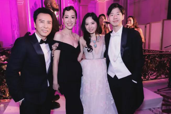 美大团建她被嘲疯了OG真人顶级白富(图3)
