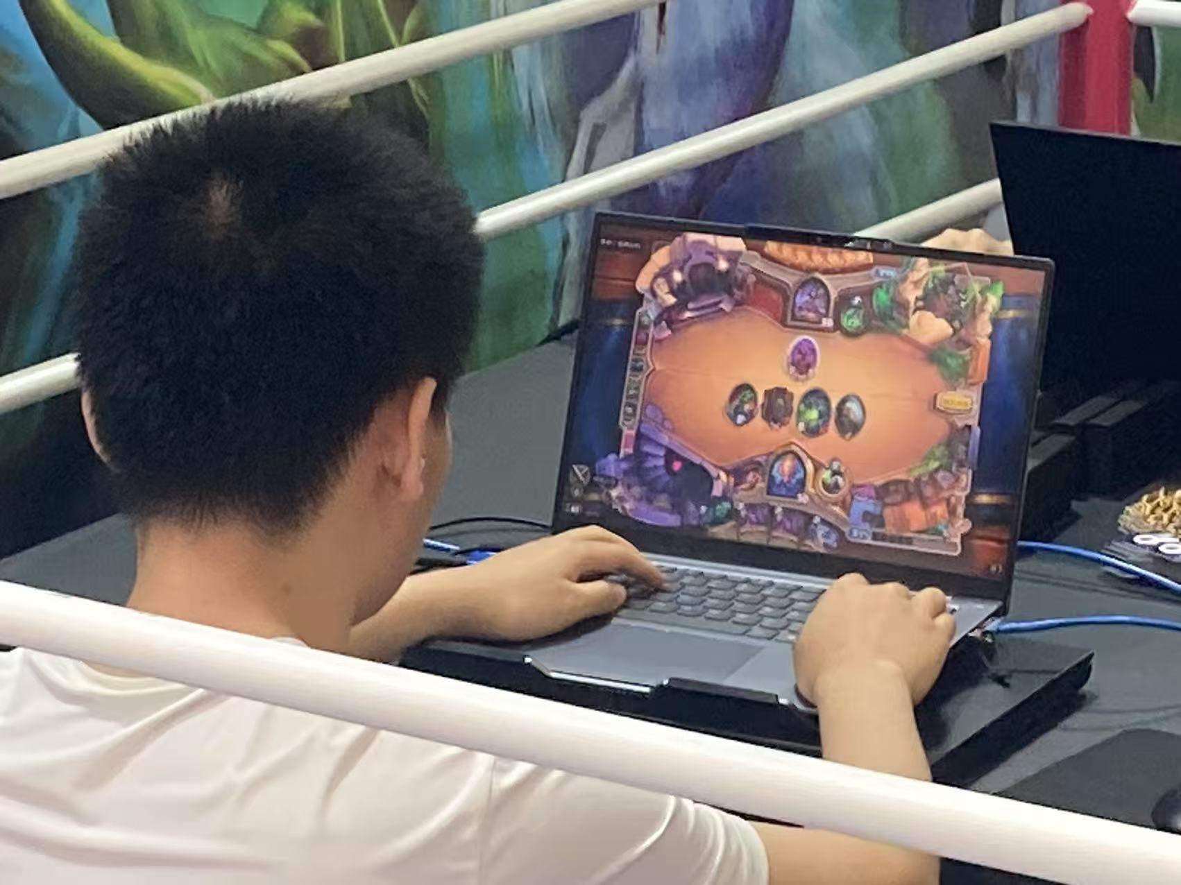 都站落幕 雏雏卫冕！OG真人黄金公开赛成(图5)