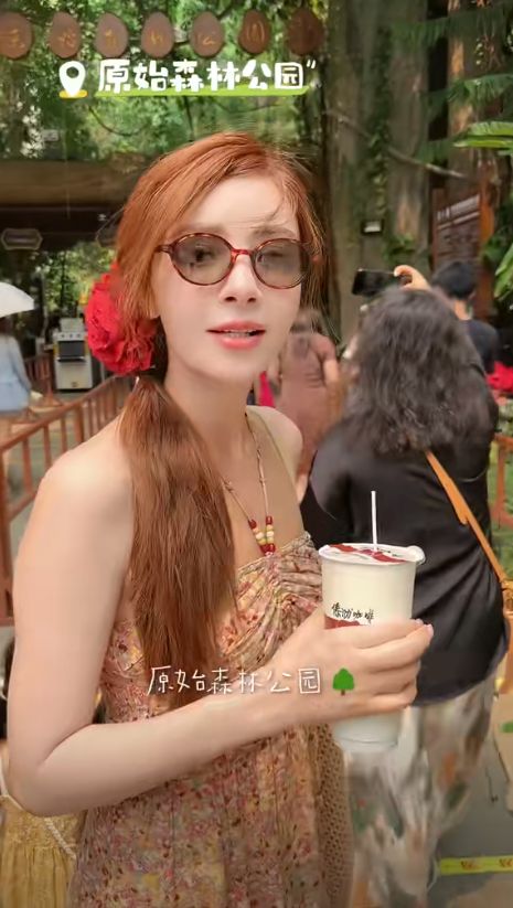 迪娜穿泳装美呆了4岁女儿颜值真的高OG网站姜潮一家人在云南旅游！麦(图11)